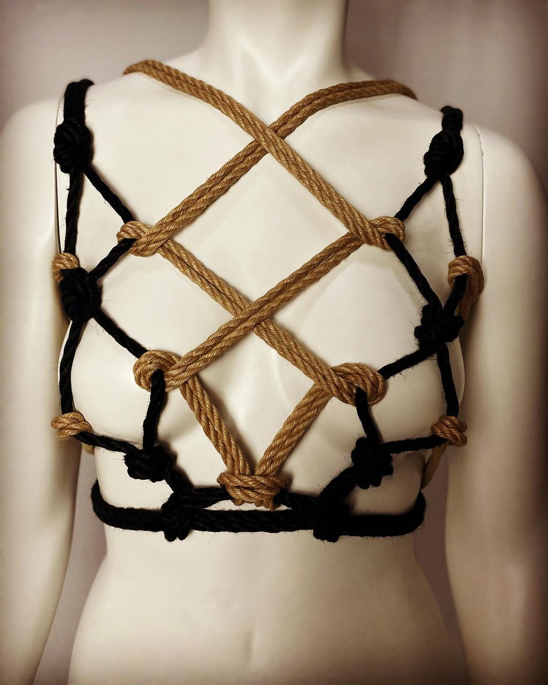 Shibari photography