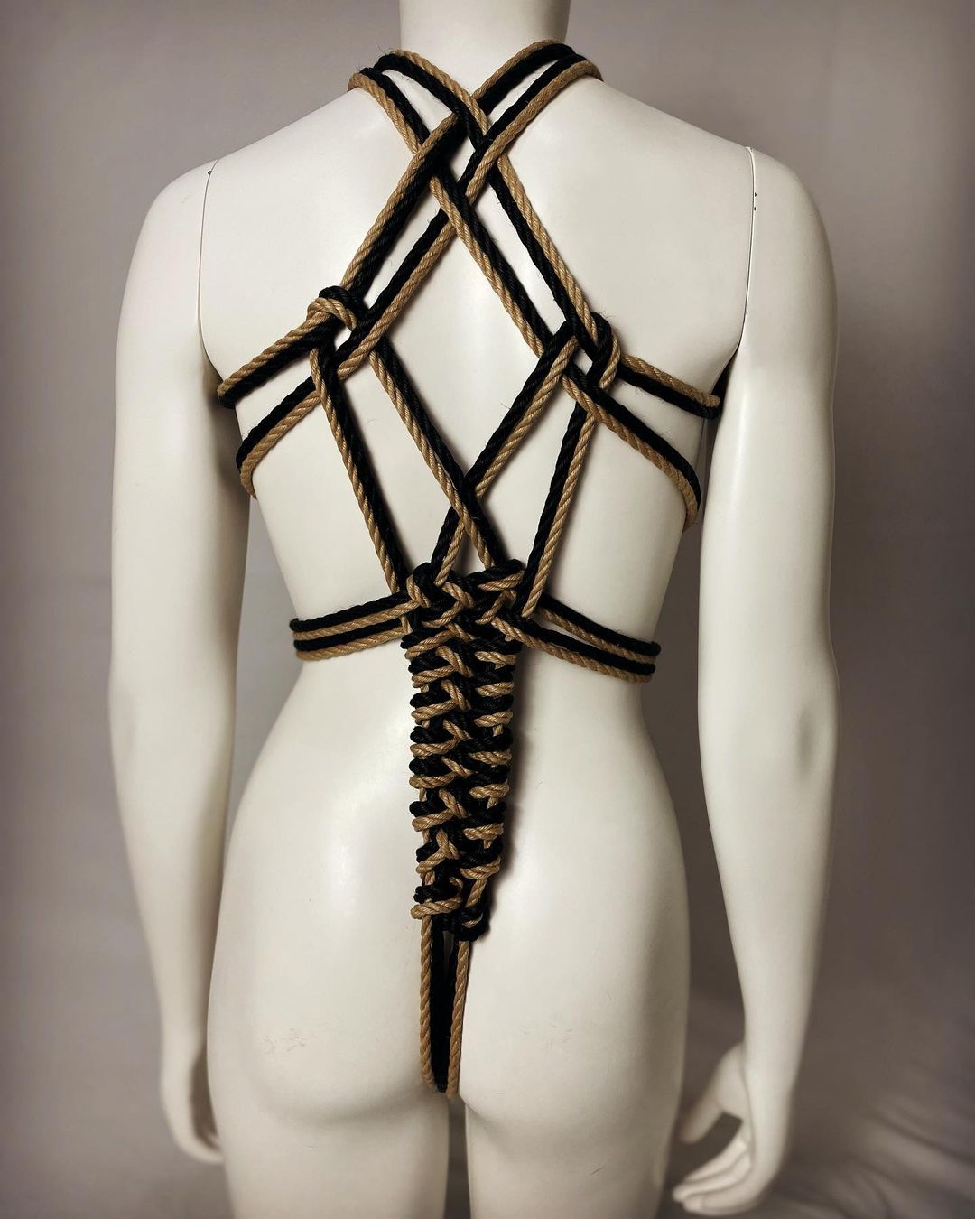 Shibari photography