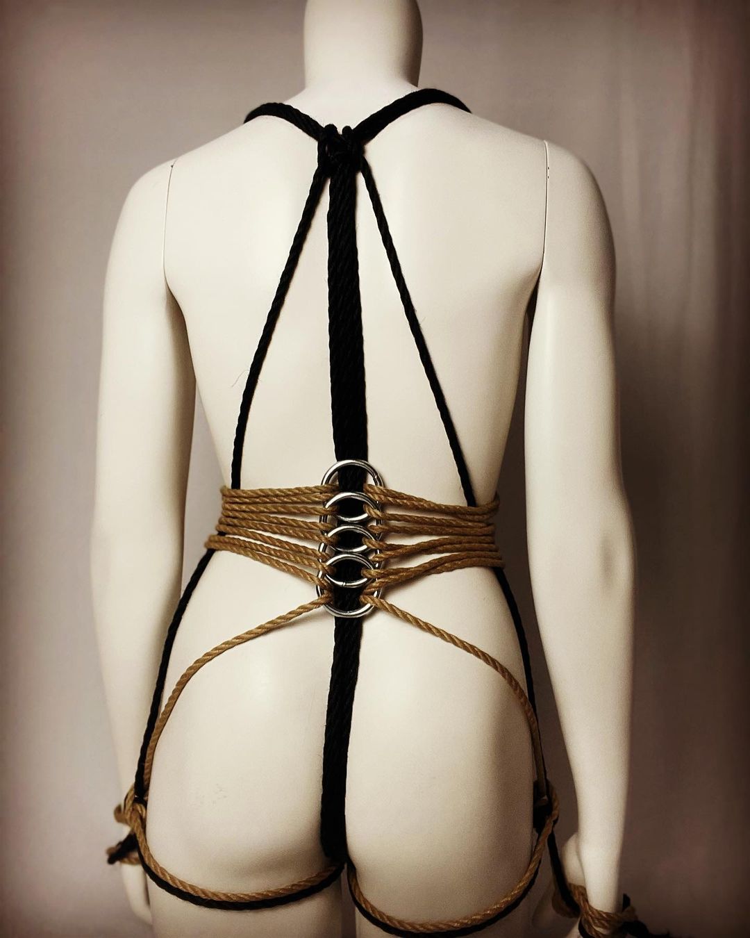 Shibari photography